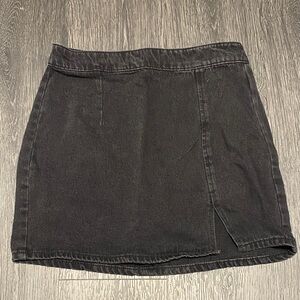 Forever 21  Black Denim Skirt